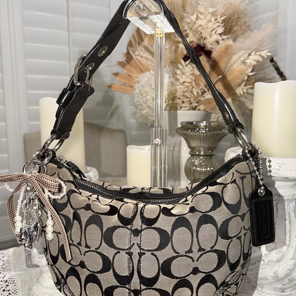 Coach Black and Cream Signature Shoulder Bag